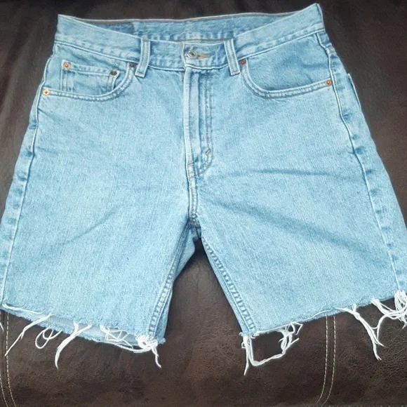 Levi's shorts - Picture 2 of 3